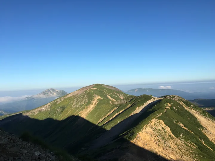 山の稜線